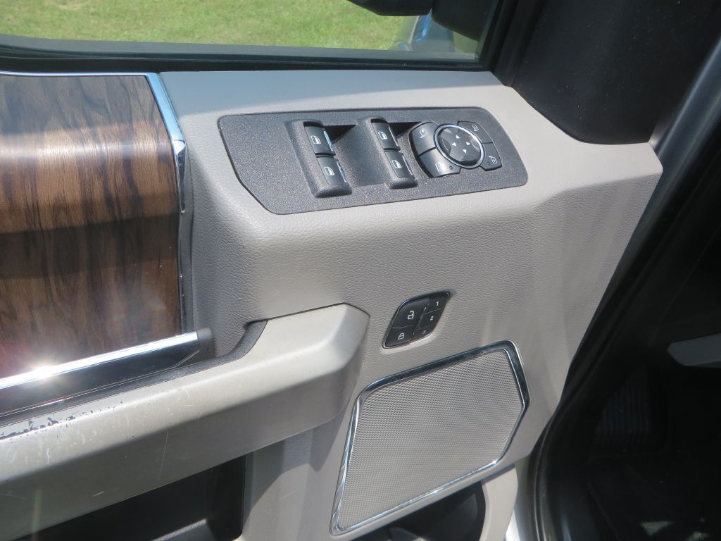 Photo 12 of this FORD F150
