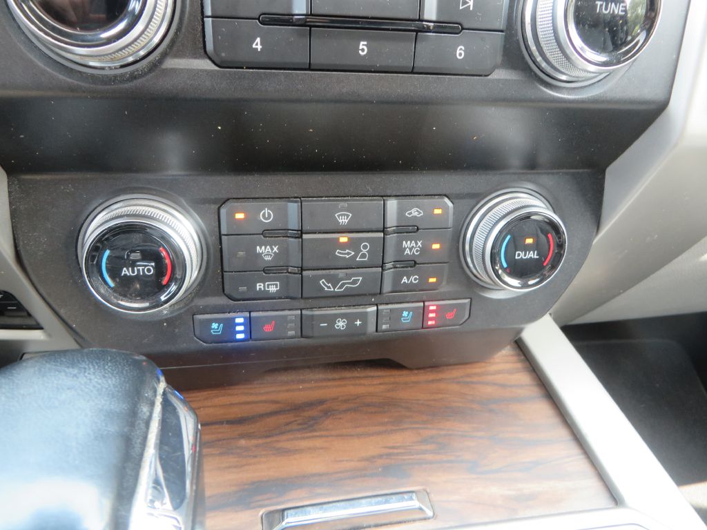 Photo 20 of this FORD F150