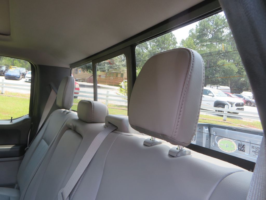 Photo 29 of this FORD F150