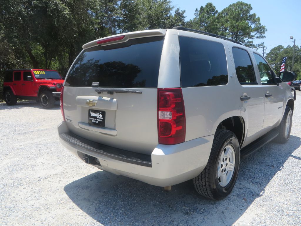 Photo 6 of this CHEVROLET TAHOE