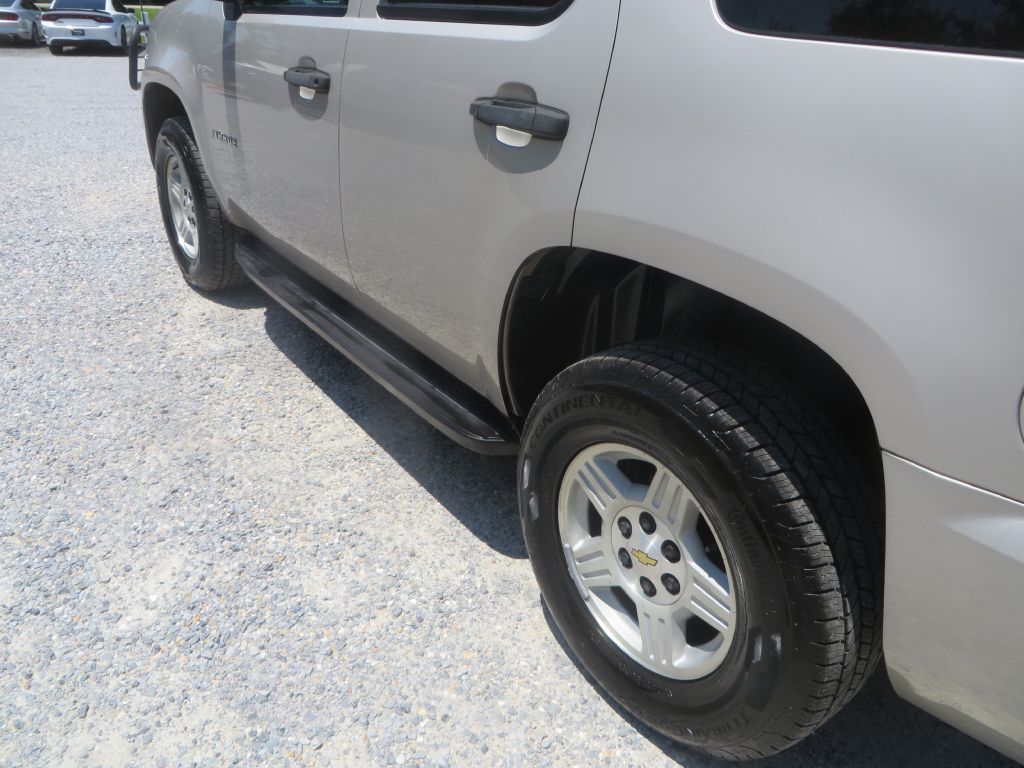 Photo 9 of this CHEVROLET TAHOE