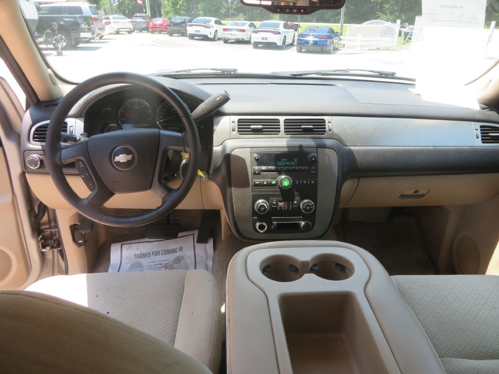 Photo 12 of this CHEVROLET TAHOE