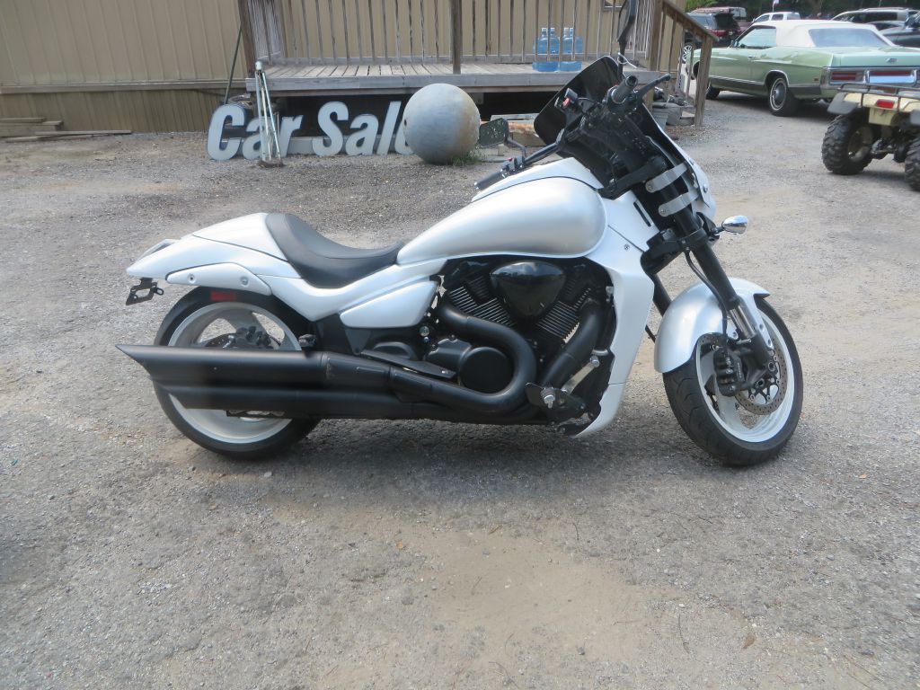 Photo 3 of this SUZUKI VZR1800