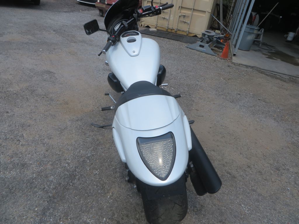 Photo 4 of this SUZUKI VZR1800