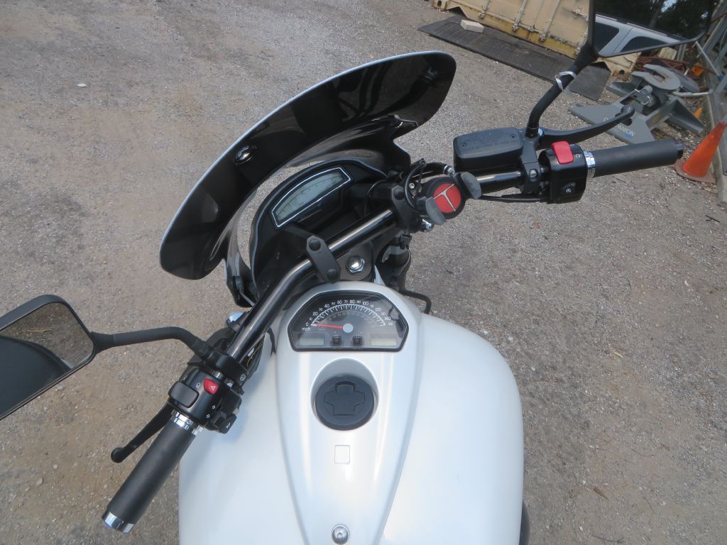 Photo 5 of this SUZUKI VZR1800