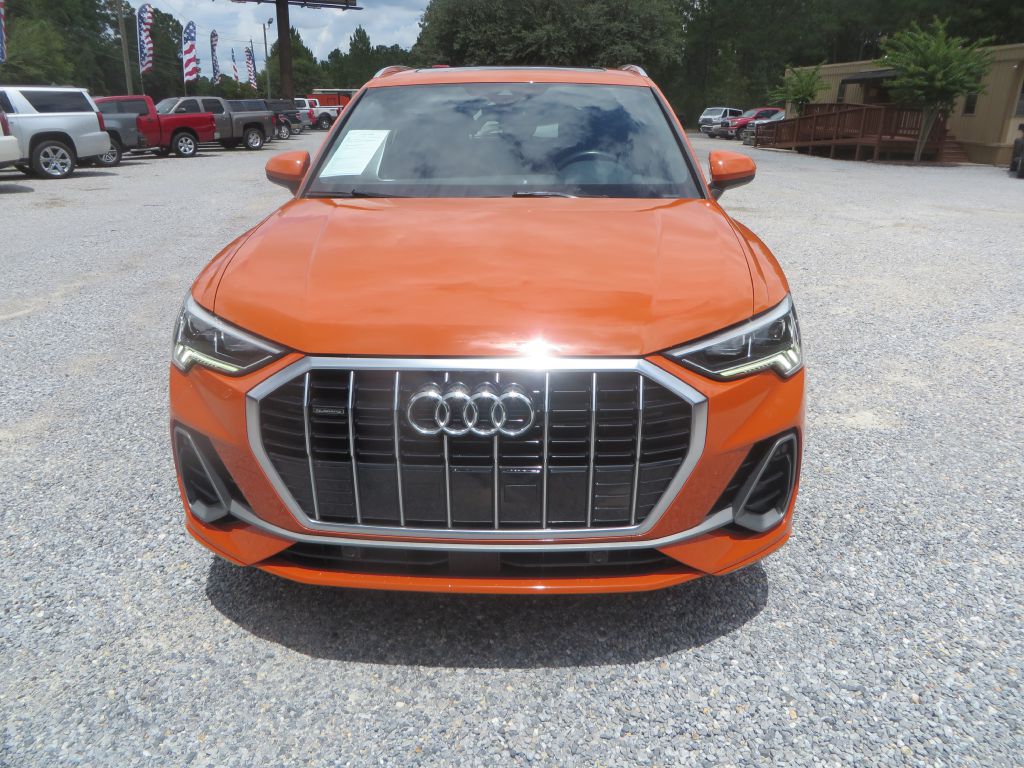 Photo 3 of this AUDI Q3