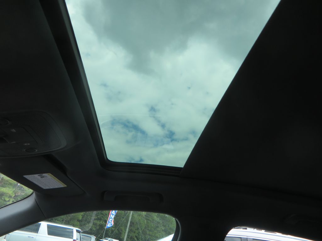 Photo 27 of this AUDI Q3