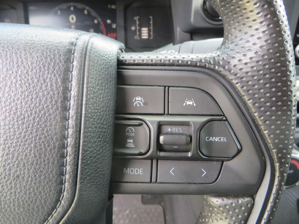 Photo 16 of this TOYOTA TACOMA