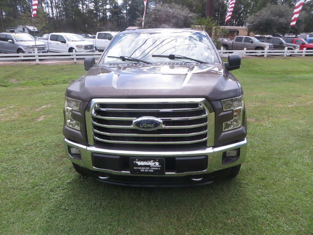 Photo 3 of this FORD F150