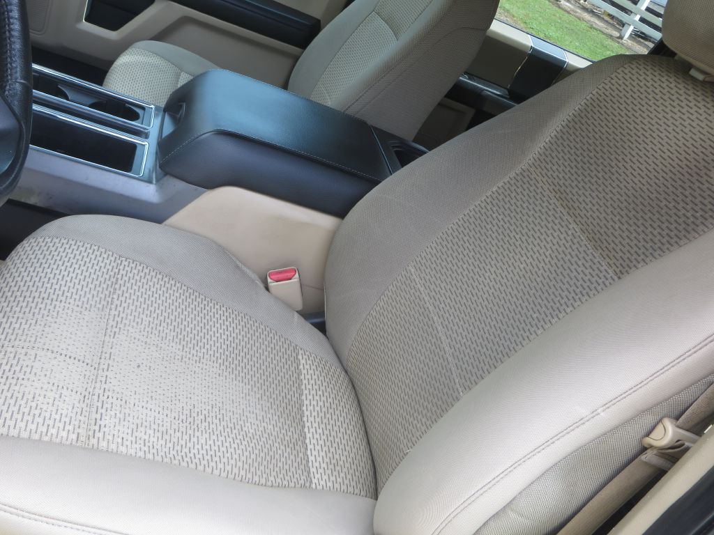 Photo 24 of this FORD F150