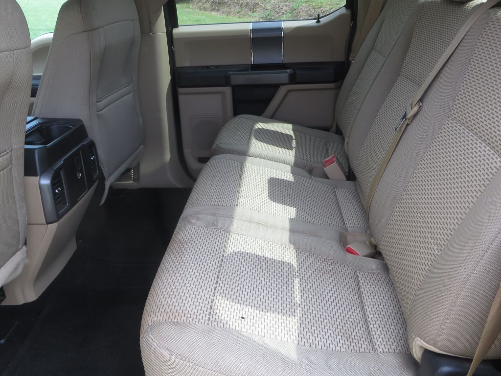 Photo 26 of this FORD F150