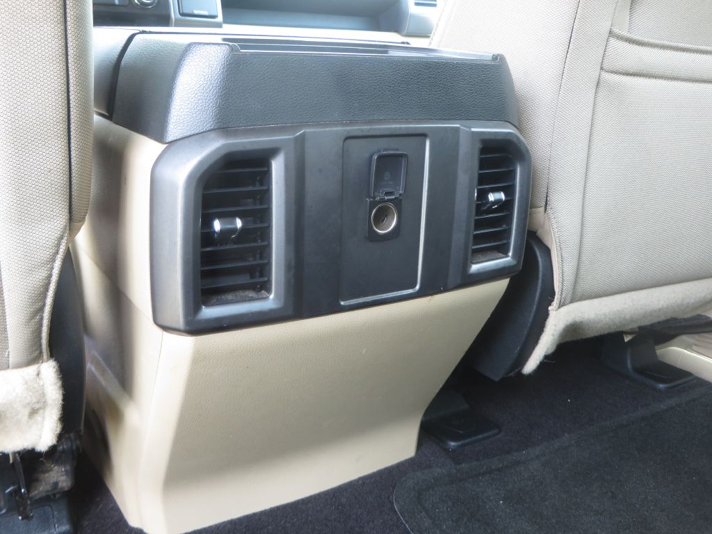 Photo 27 of this FORD F150