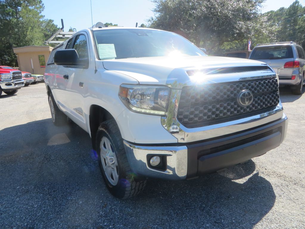 Photo 4 of this TOYOTA TUNDRA
