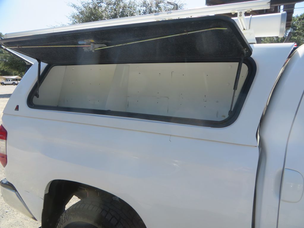 Photo 10 of this TOYOTA TUNDRA