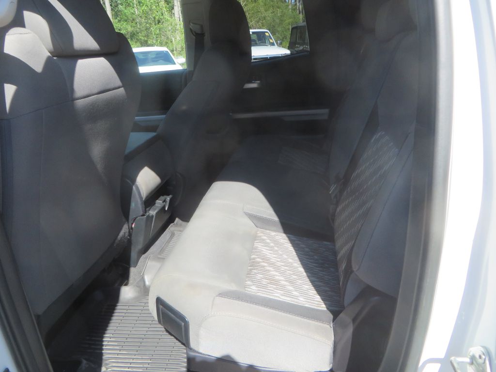 Photo 26 of this TOYOTA TUNDRA