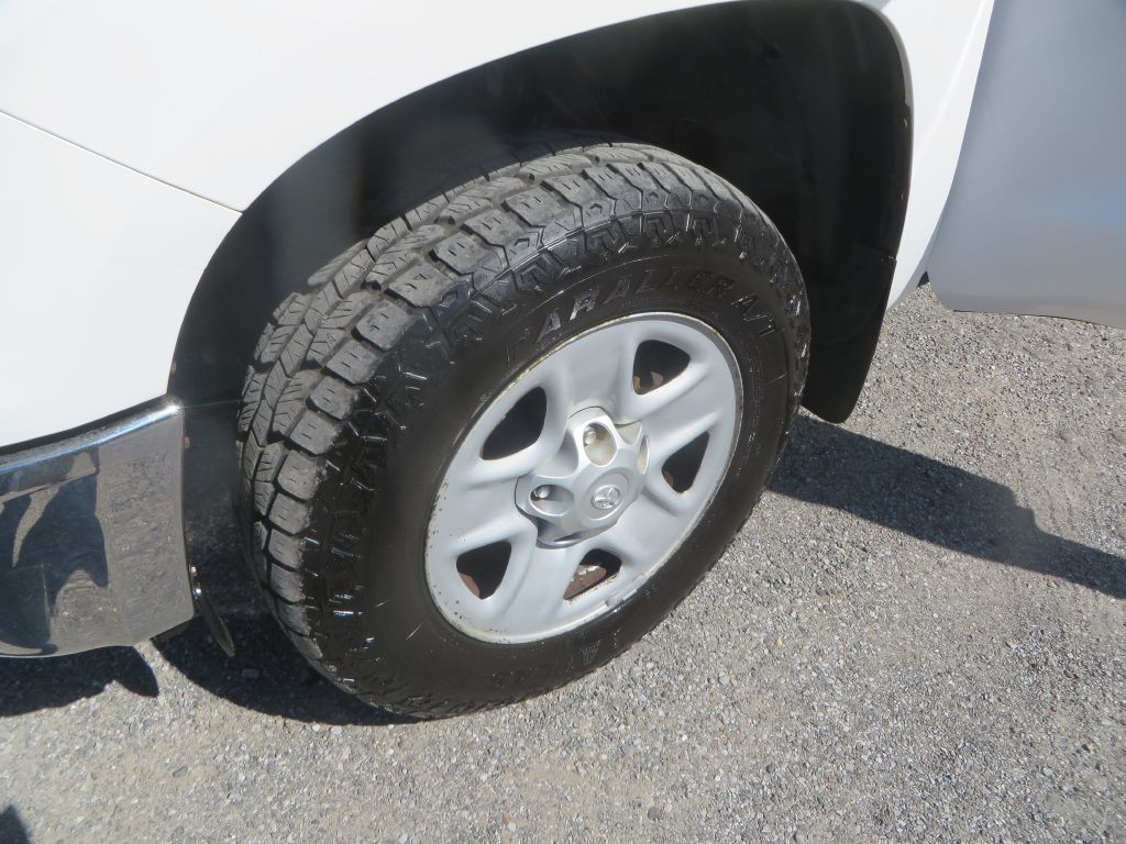 Photo 27 of this TOYOTA TUNDRA