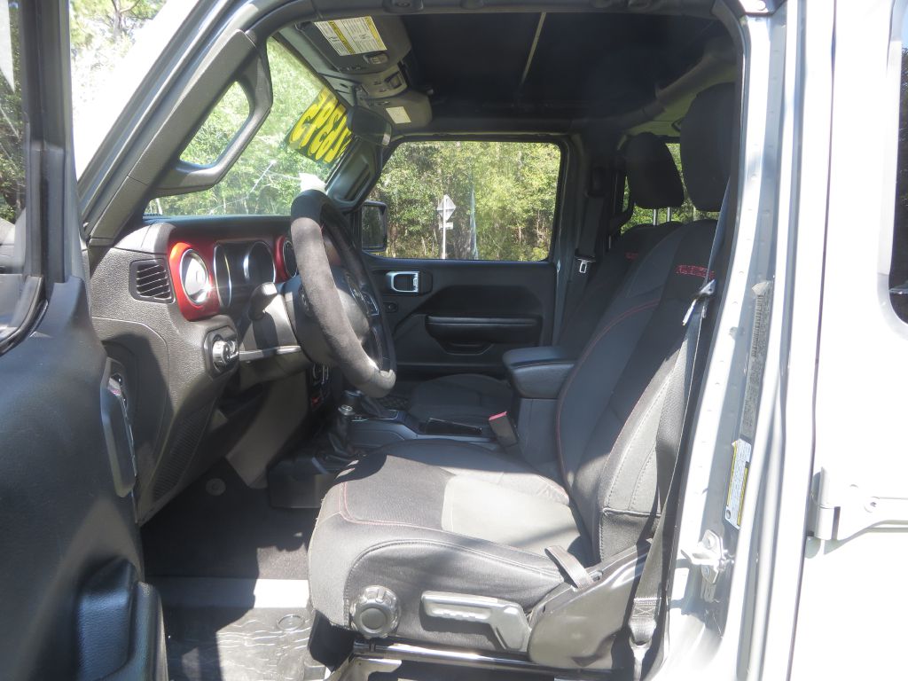 Photo 13 of this JEEP GLADIATOR