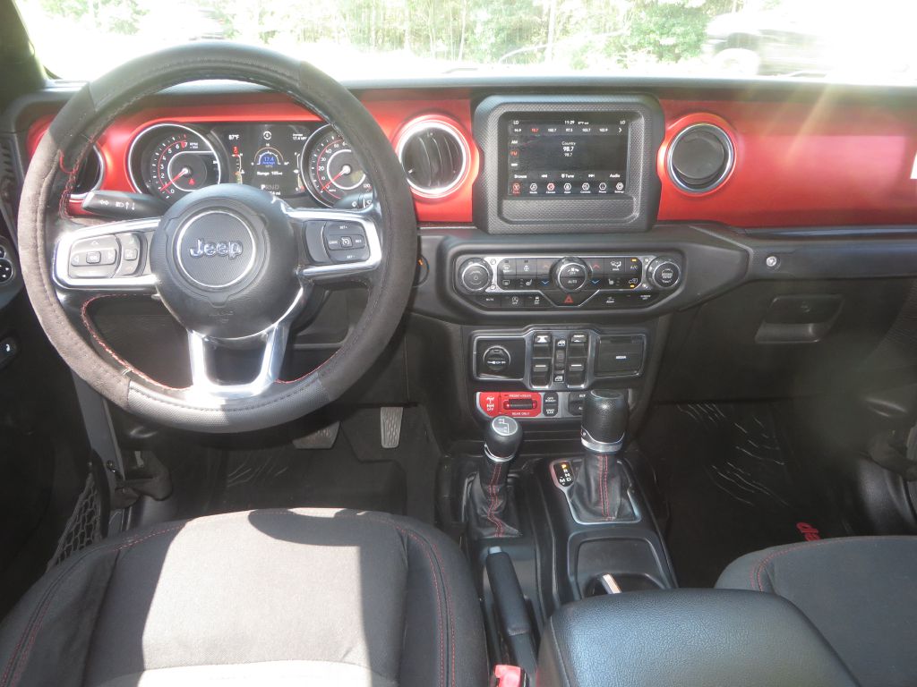 Photo 14 of this JEEP GLADIATOR