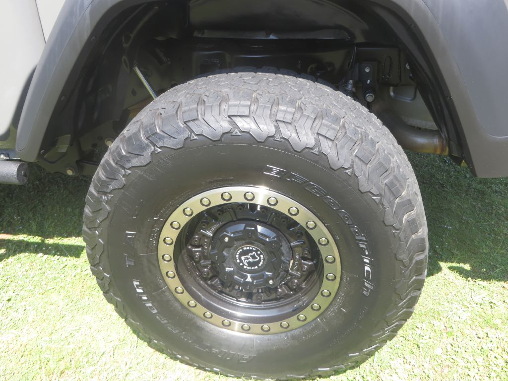 Photo 29 of this JEEP GLADIATOR