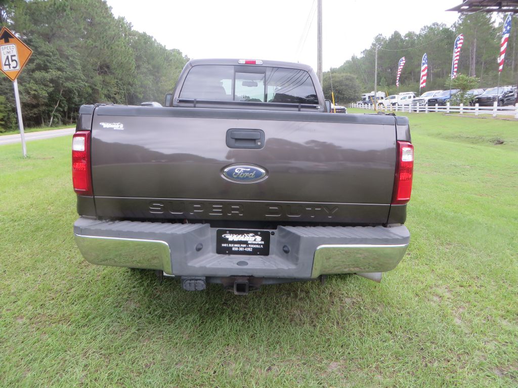 Photo 7 of this FORD F350