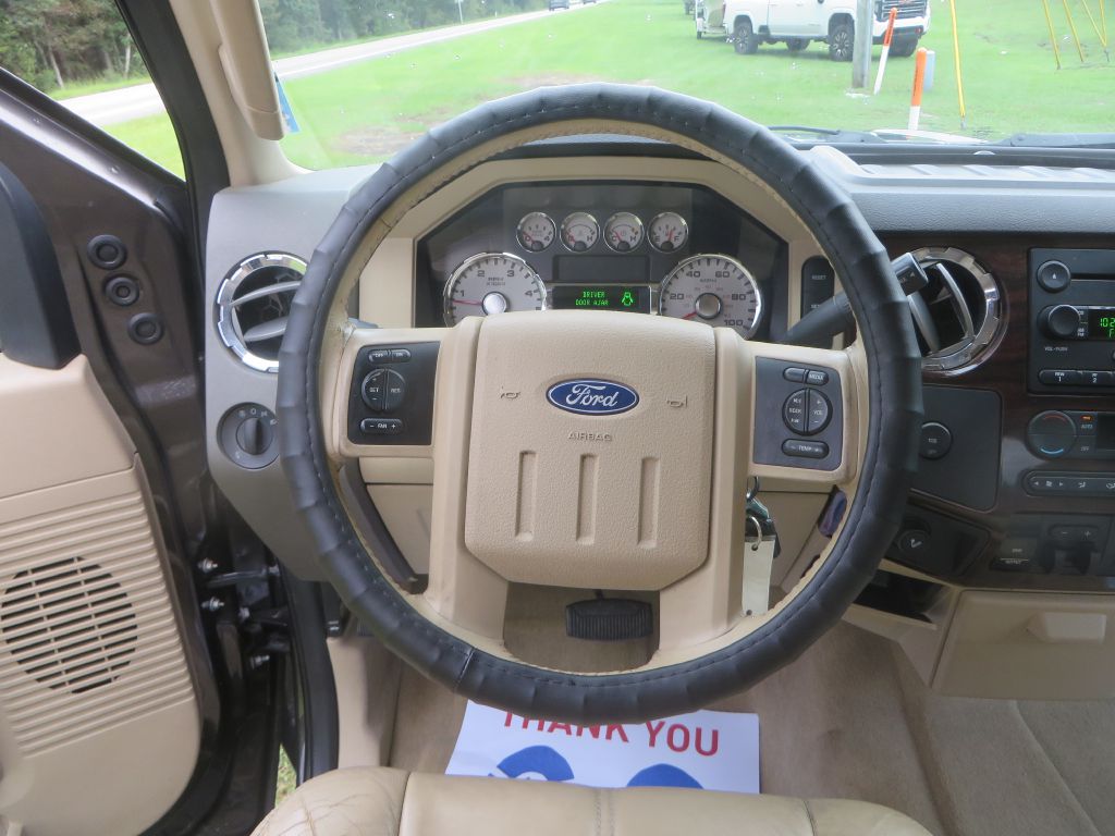 Photo 17 of this FORD F350