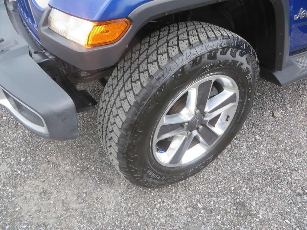 Photo 22 of this JEEP WRANGLER UNLIMI