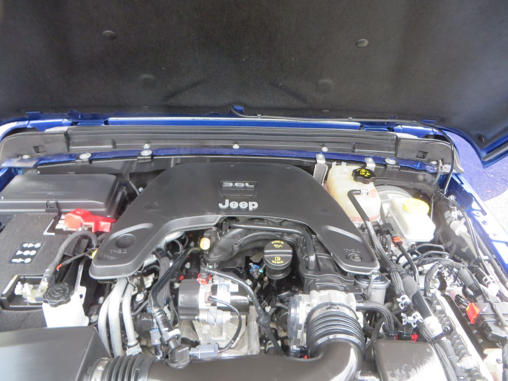Photo 23 of this JEEP WRANGLER UNLIMI
