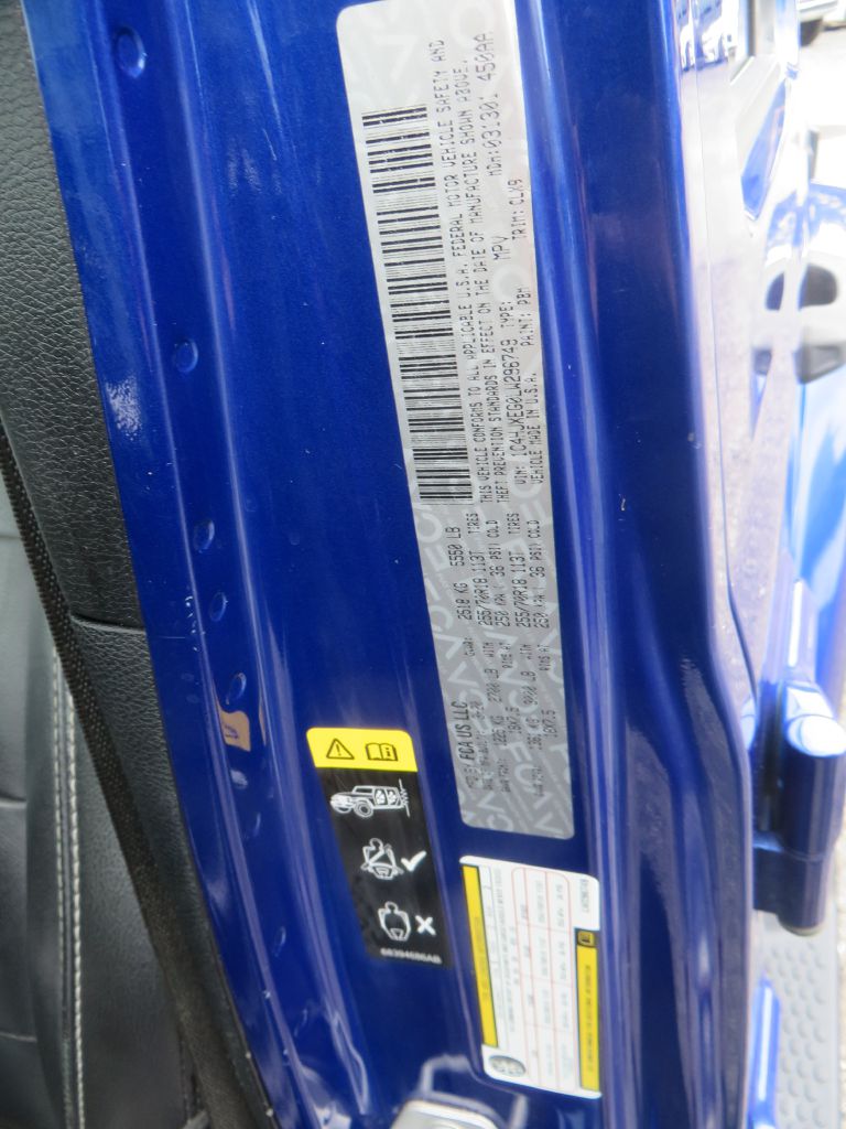 Photo 24 of this JEEP WRANGLER UNLIMI