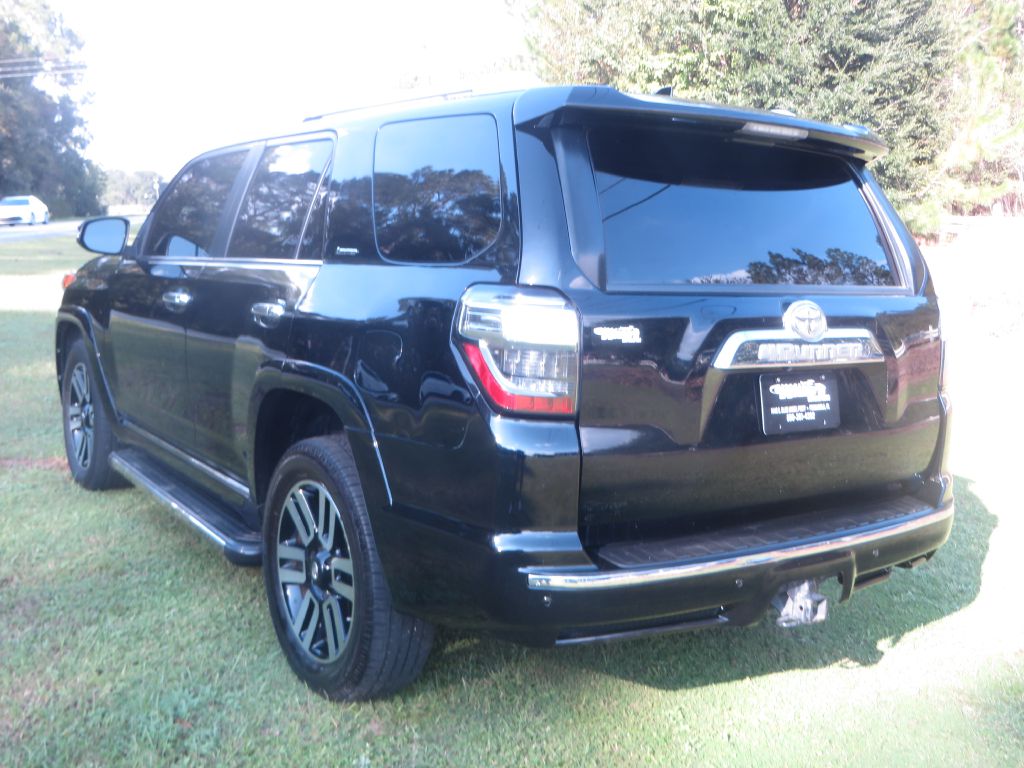 Photo 8 of this TOYOTA 4RUNNER