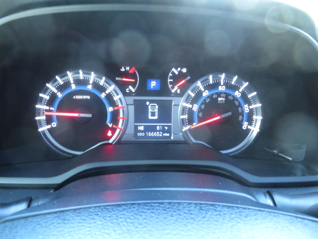 Photo 16 of this TOYOTA 4RUNNER