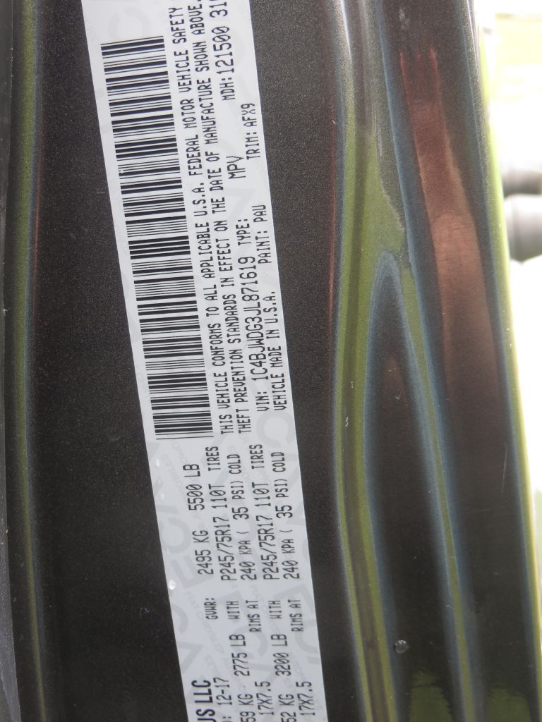 Photo 24 of this JEEP WRANGLER UNLIMI