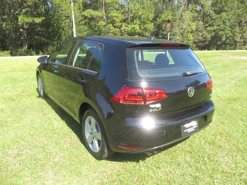 Photo 8 of this VOLKSWAGEN GOLF