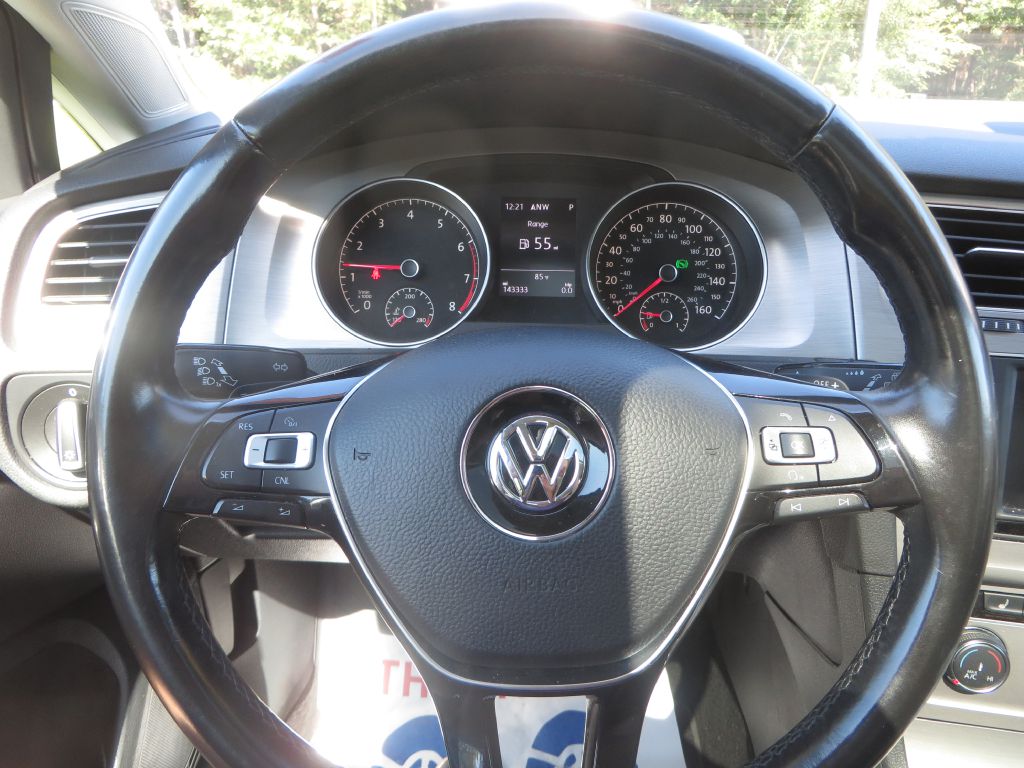 Photo 11 of this VOLKSWAGEN GOLF