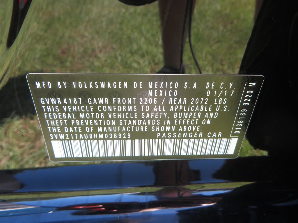 Photo 25 of this VOLKSWAGEN GOLF