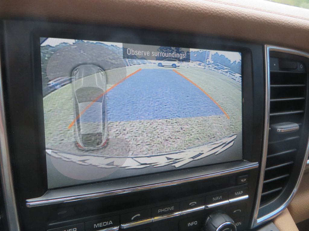 Photo 21 of this PORSCHE PANAMERA