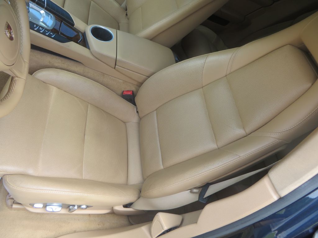Photo 24 of this PORSCHE PANAMERA