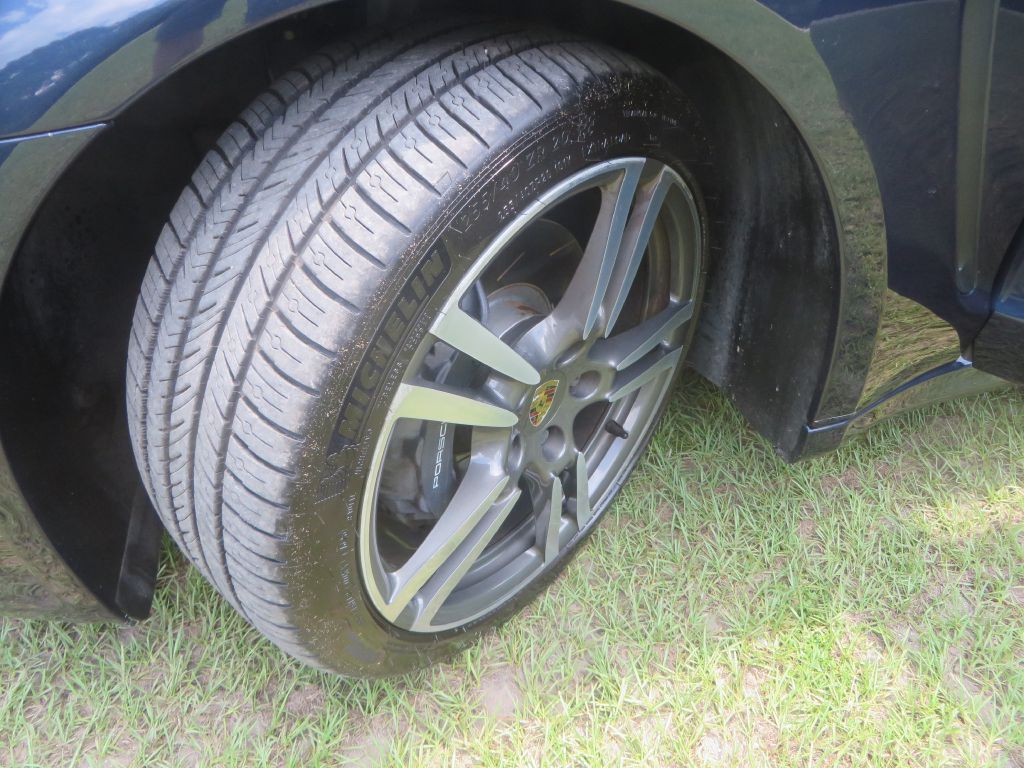 Photo 28 of this PORSCHE PANAMERA
