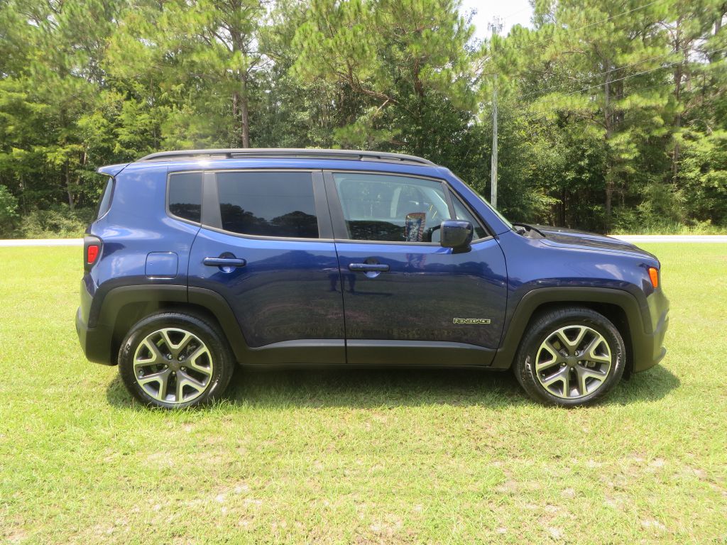 Photo 5 of this JEEP RENEGADE