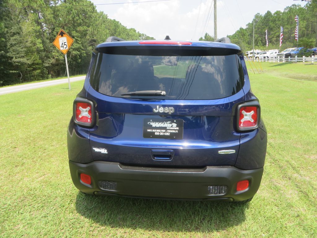 Photo 7 of this JEEP RENEGADE