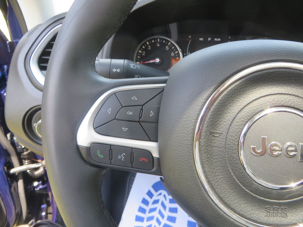 Photo 15 of this JEEP RENEGADE