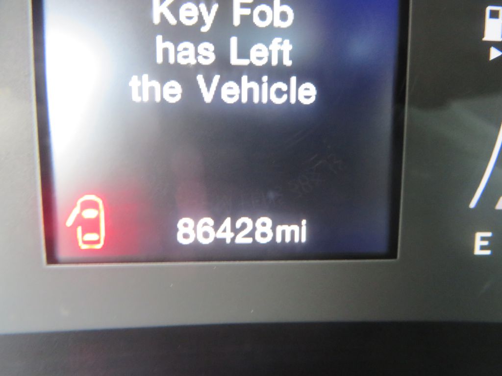 Photo 18 of this JEEP RENEGADE
