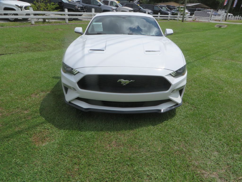 Photo 3 of this FORD MUSTANG