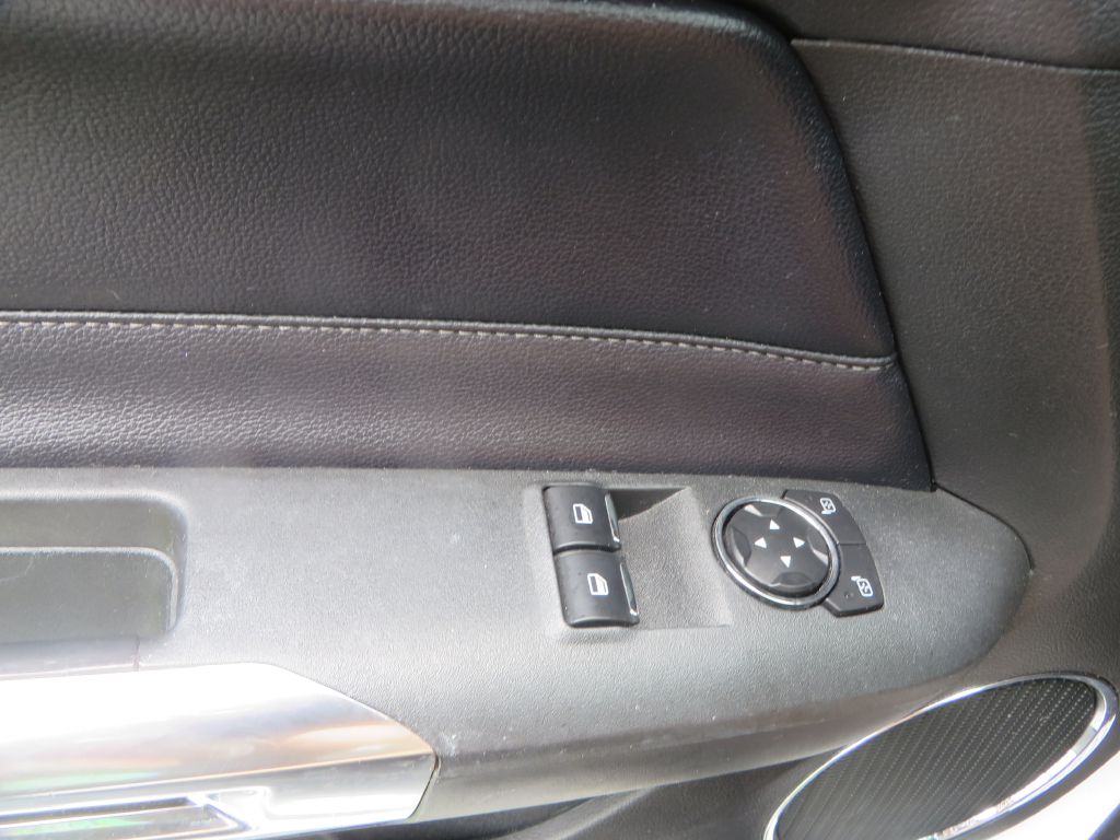 Photo 21 of this FORD MUSTANG