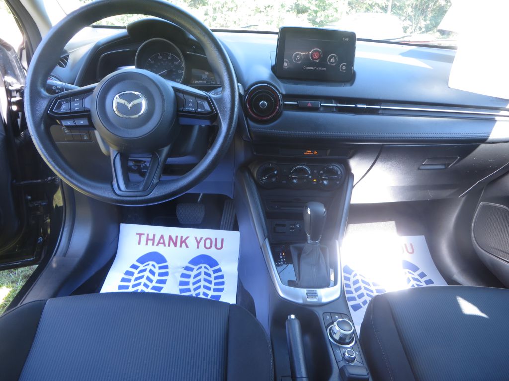 Photo 10 of this MAZDA CX-3