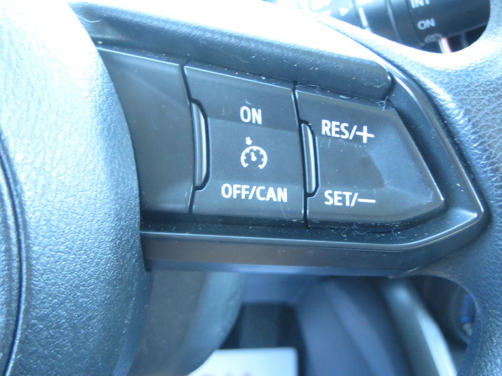 Photo 15 of this MAZDA CX-3