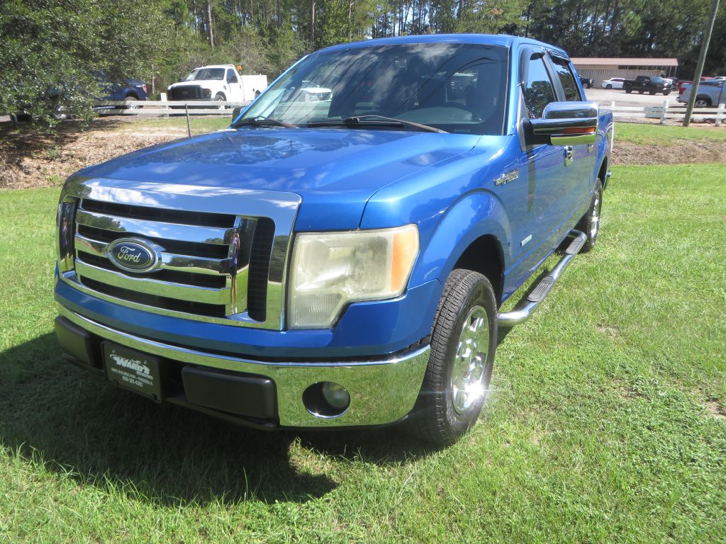 Photo 2 of this FORD F150