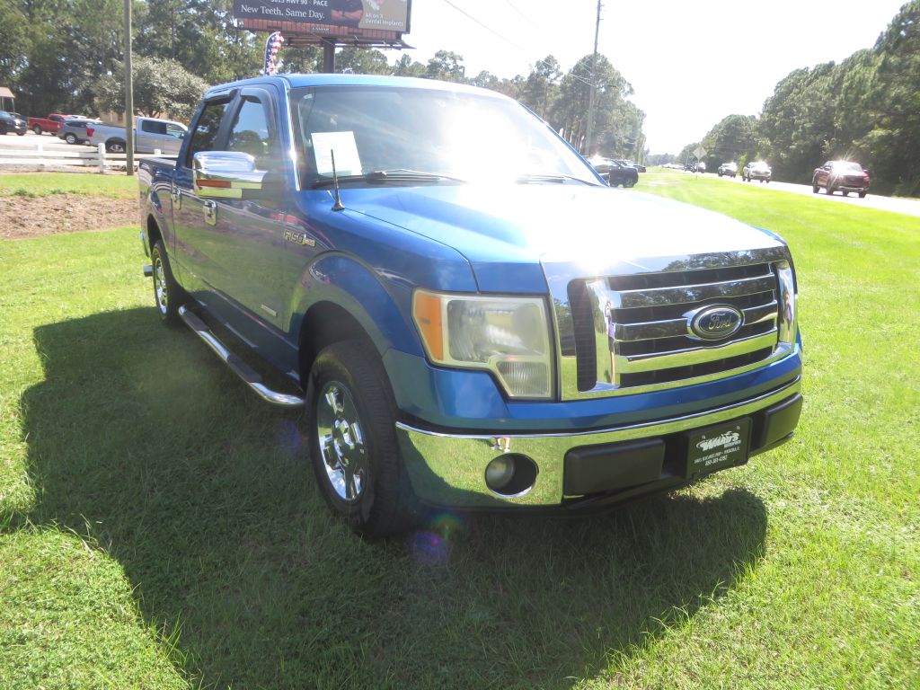 Photo 4 of this FORD F150