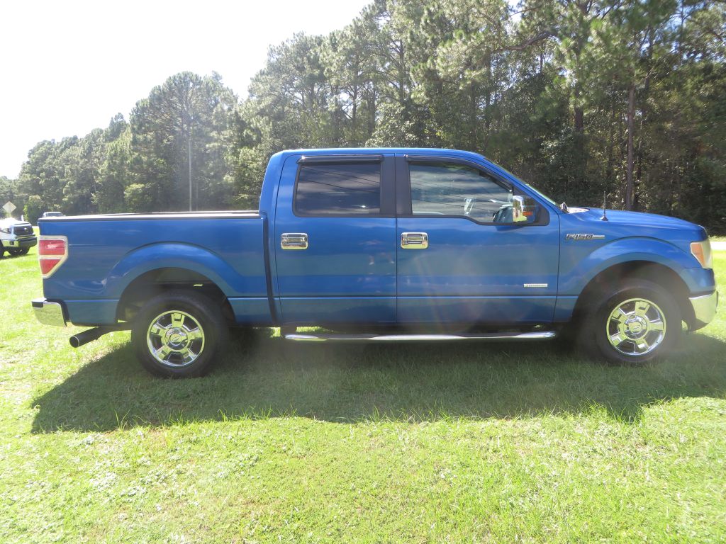 Photo 5 of this FORD F150