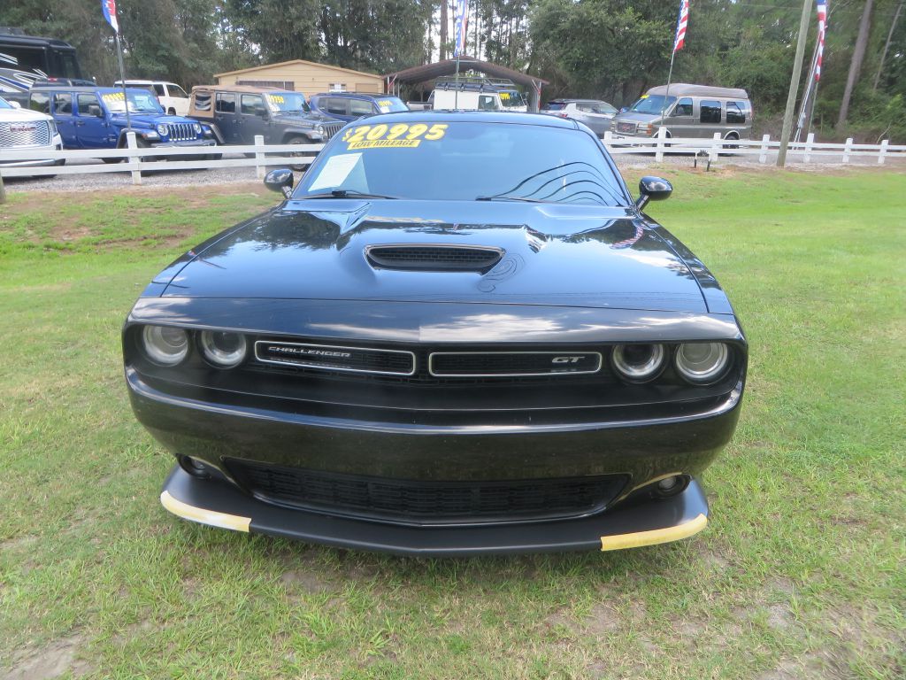Photo 3 of this DODGE CHALLENGER