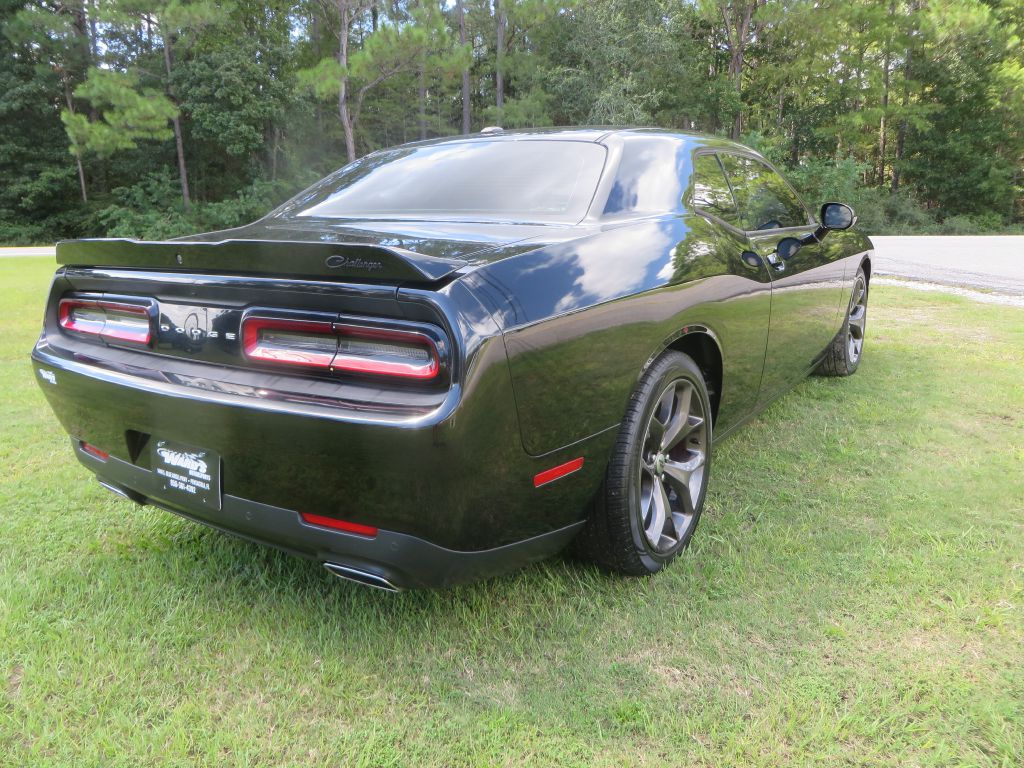 Photo 6 of this DODGE CHALLENGER